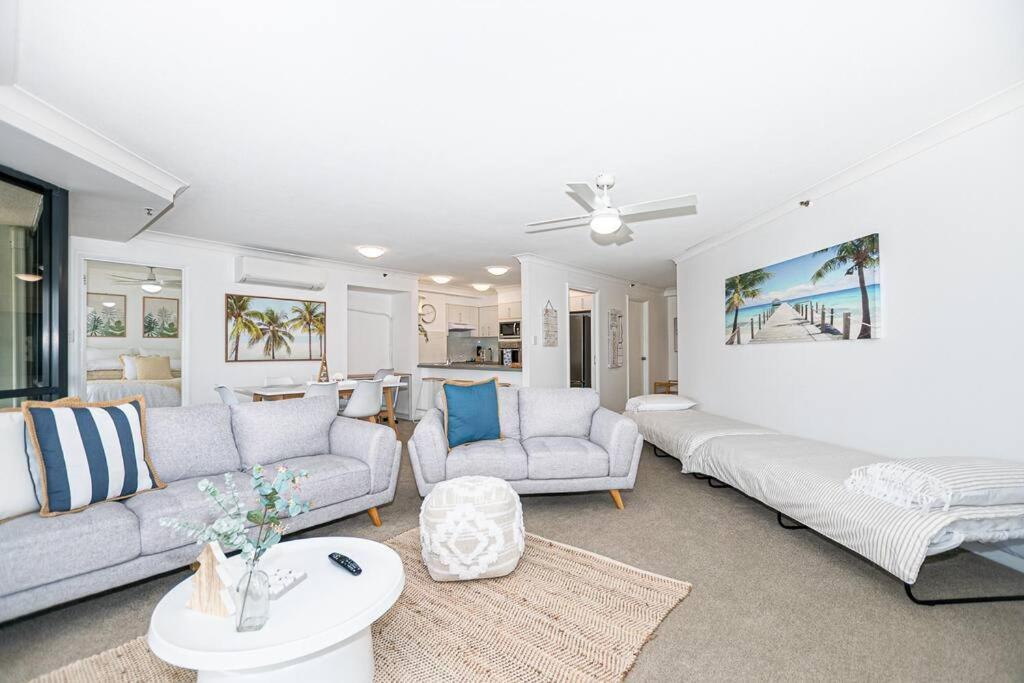 Broadbeach Victoria Square Gold Coast Extérieur photo