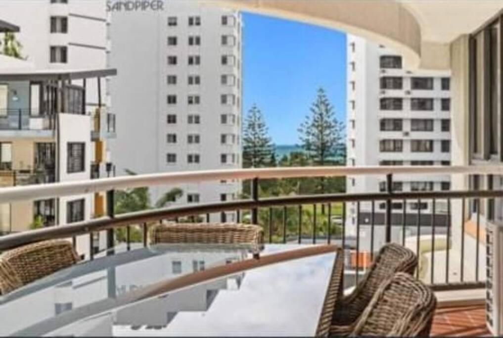 Broadbeach Victoria Square Gold Coast Extérieur photo
